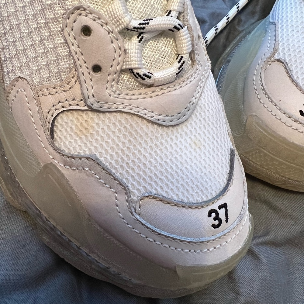 Balenciaga Triple S- Women's 37. White with Clear Sole - Picture 6 of 6